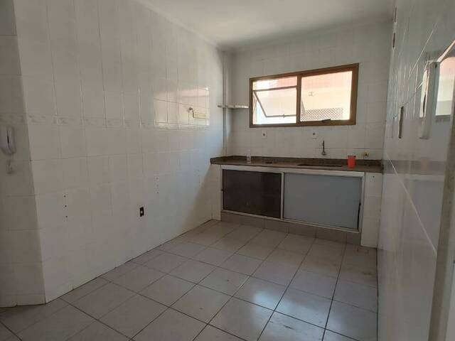 Apartamento para Venda em Ubatuba - 4